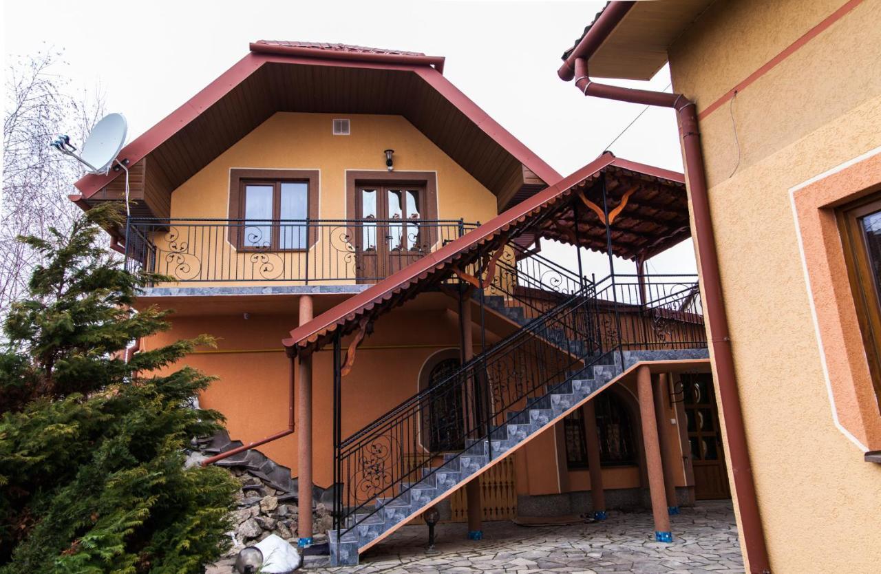 Annamari Apartment Pavshyno Exterior photo